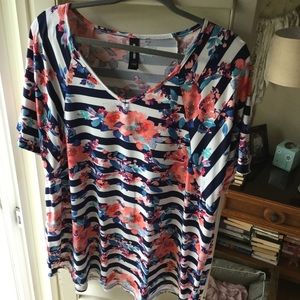 Navy strip floral tee